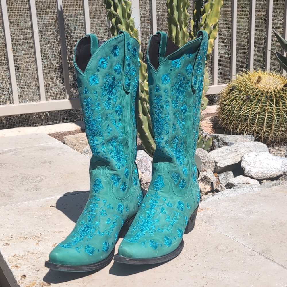 Teal Embroidered Women's Heeled Boots